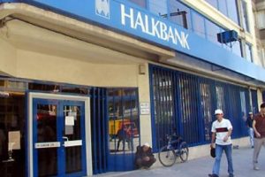 Halkbank i&ccedil;in fiyat 24.50'de korundu