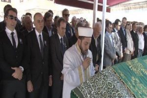 Hayat arkadaşına son veda