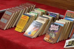 Manisa'dan Azerbaycan'a 10 bin kitap