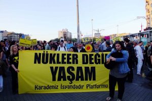 Taksim'de &Ccedil;ernobil protestosu