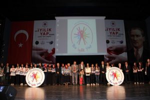 'Bir iyilik yap'