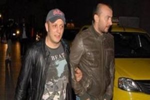 Boşandı &ccedil;apkınlığa başladı