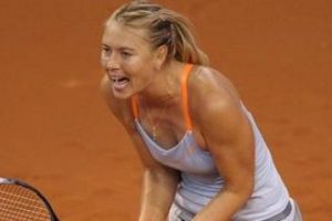 Sharapova yarı finalde