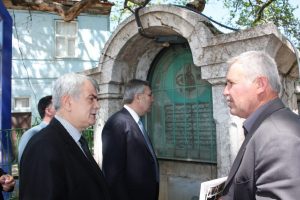 Tarihe saygı duruşu