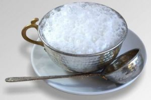Milli i&ccedil;ki ayran sokağa taştı