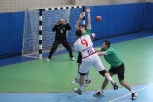 Nil&uuml;fer Belediyespor seriyi eşitledi