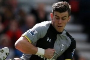 Tottenham'a Devler Ligi yolunda darbe