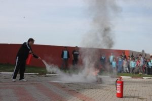 Okulda deprem ve yangın tatbikatı