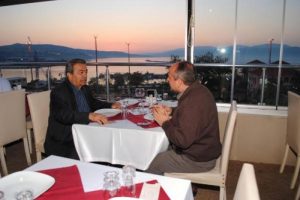 Kamer Gen&ccedil;'ten &Ccedil;i&ccedil;ek'e tepki
