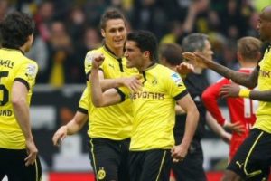 Nuri Şahin'den m&uuml;kemmel gol