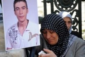 Acılı iş&ccedil;i aileleri: '28 Nisan Yas G&uuml;n&uuml;' olsun