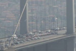 Bisiklet&ccedil;iler Boğaz'ı b&ouml;yle ge&ccedil;ti