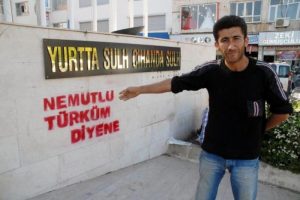 'Ne mutlu T&uuml;rk&uuml;m diyene'