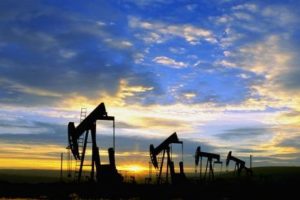 Petroldeki d&uuml;ş&uuml;ş ekonomiyi nasıl etkiledi?