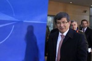 Davutoğlu'ndan Patriot a&ccedil;ıklaması
