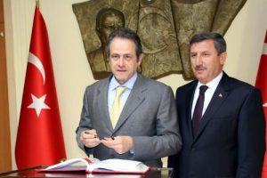 Yunanistan Anadolu'ya &ccedil;ıkarma yaptı