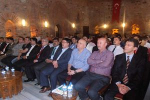 Alperenlerden kutlu doğum konferansı