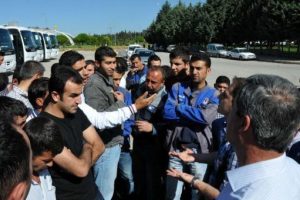 İş&ccedil;ileri m&uuml;d&uuml;r sakinleştirdi