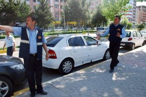 Otomobilde gaz ka&ccedil;ağı paniği