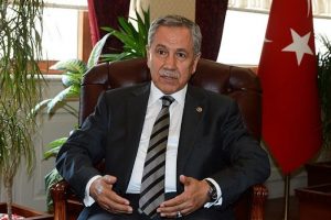 Arın&ccedil;'tan muhtıra eleştirisi