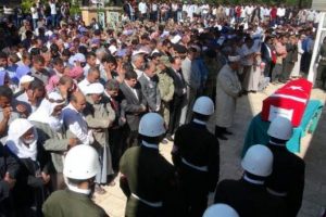 Kazada şehit olan er toprağa verildi
