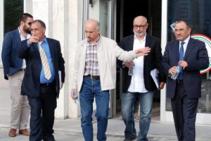 Biz mi u&ccedil;urduk biz mi dağa &ccedil;arptık?
