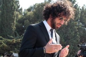 Arda Turan, Haydar Aliyev i&ccedil;in dua etti