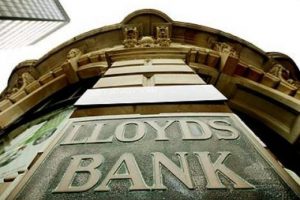 Lloyds beklentileri aştı
