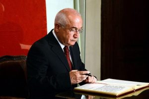 Cemil &Ccedil;i&ccedil;ek partileri uyardı