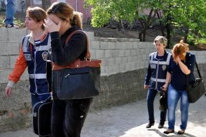 Polisten fuhuş operasyonu