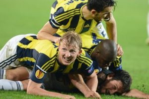 Fenerbah&ccedil;e'nin Benfica kadrosu belli oldu