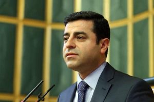 "Baskıcı bir başkanlık sistemine 'evet' demeyiz"