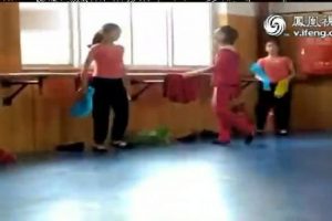 Dans dersinde dayak skandalı