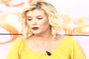 Rujum kırmızı tahrik olan var mı?