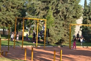 Sıcaktan bunalan vatandaşlar parklara akın etti