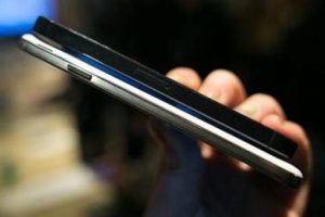 İlk &ccedil;eyrekte Apple'ın dokuz katı b&uuml;y&uuml;d&uuml;