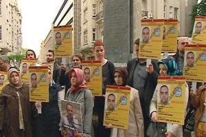 254 g&uuml;nd&uuml;r haber alınamayan gazeteci i&ccedil;in eylem