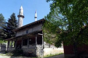 Tarihi &Ccedil;ivisiz Cami ibadet i&ccedil;in tercih edilmiyor