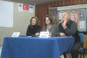 &Ouml;ğrencilere meslekleri tanıttılar