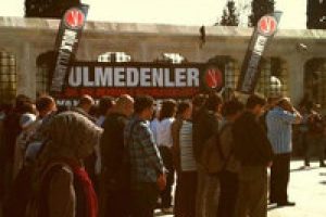 İş&ccedil;iler i&ccedil;in cenaze namazı kıldılar