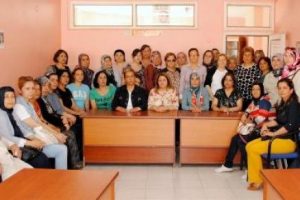 Baş&ouml;rt&uuml;s&uuml;ne saldırı kınandı
