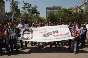 '&Ccedil;arşı faşizme karşı'