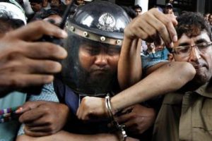 Bangladeş'te h&uuml;z&uuml;nl&uuml; 1 Mayıs