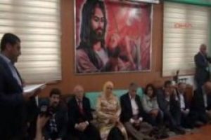 Akiller Cemevi'nde posta oturunca gerginlik yaşandı