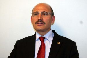 AK Parti'den H&uuml;rriyet, Şeref ve Halk Partisi'ne destek