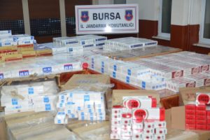 Bursa'da 24 bin paket ka&ccedil;ak sigara yakalandı