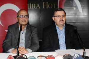 "Klişe ve sembolleri kullanarak bir yere varamayız"