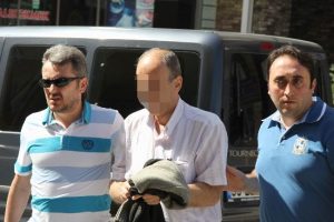 Akrabasına tacizden tutuklandı