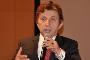 "Bu anayasayı değiştirmek istiyoruz"