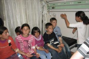 150 &ouml;ğrenci yemekten zehirlendi